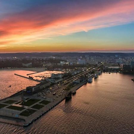 Apartament Przy Plazy W Centrum Gdyni - Prywatny Parking! Gdynia Eksteriør bilde
