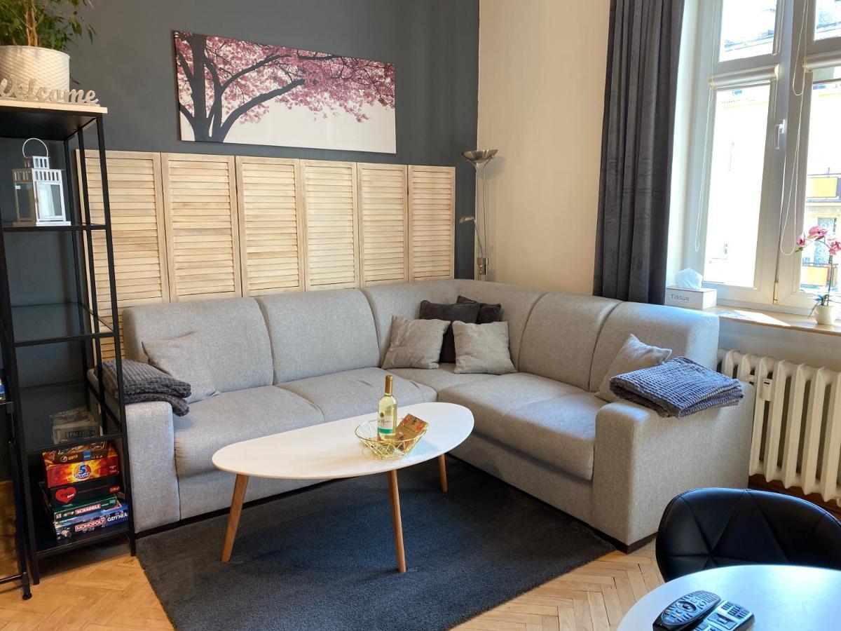 Apartament Przy Plazy W Centrum Gdyni - Prywatny Parking! Gdynia Eksteriør bilde